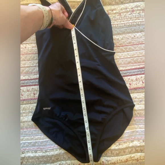 Speedo bathing suit NWOT size 12 - Picture 4 of 7